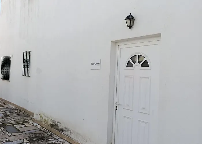 Casa Gomez B 公寓 *